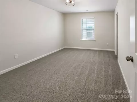 Bedroom - 1723 Loggerhead Dr, Lancaster, SC 29720 photo 4 of 5