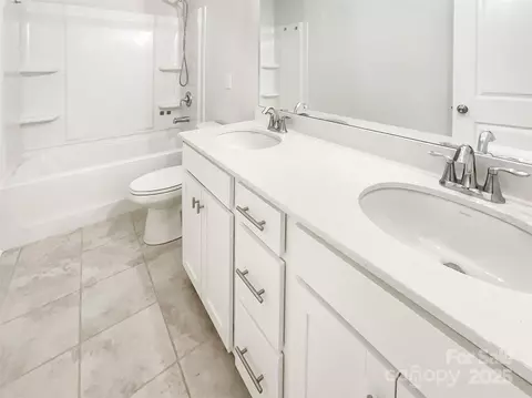 Bath - 1723 Loggerhead Dr, Lancaster, SC 29720 photo 2 of 2