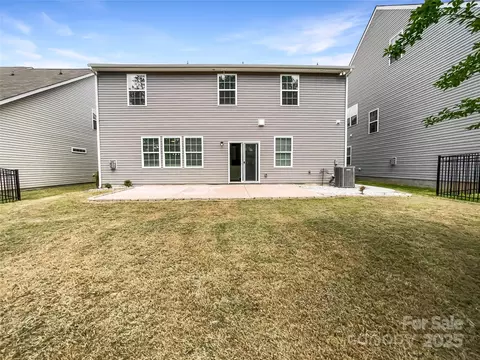 Exterior - 1723 Loggerhead Dr, Lancaster, SC 29720 photo 2 of 3