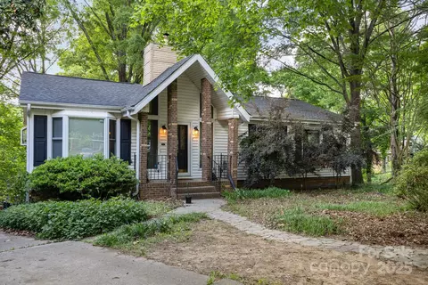 1407 Jodhpur Ct, Charlotte, NC 28212