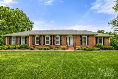 12117 Idlewild Rd, Matthews, NC 28105