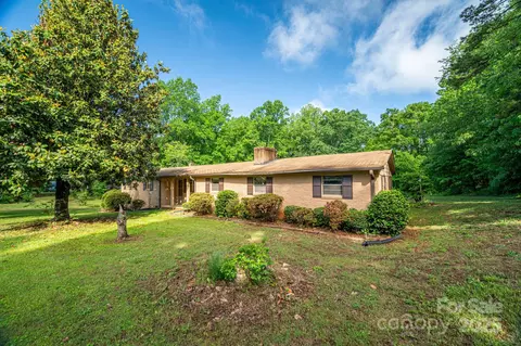 2871 Loviee Rd, Lincolnton, NC 28092