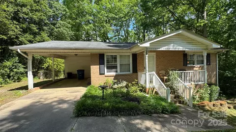 102 White Rock Rd, Grover, NC 28073
