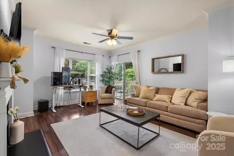 5730 Closeburn H Rd #H, Charlotte, NC 28210