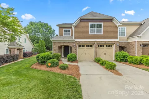 8505 Loxton Cir, Charlotte, NC 28214