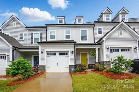 12021 Basking Dr, Charlotte, NC 28214