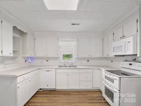4325 Wolf Pond Rd, Monroe, NC 28112 photo 6
