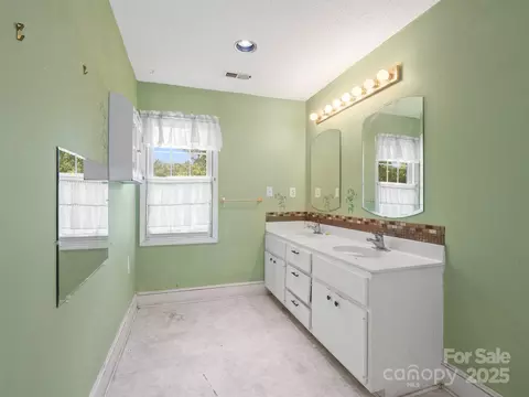 4325 Wolf Pond Rd, Monroe, NC 28112 photo 12
