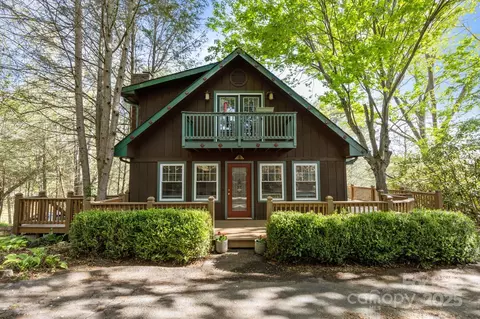 25 Alpine Way, Clyde, NC 28721