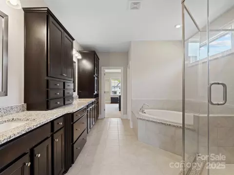 Bath - 709 Cavesson Way, Monroe, NC 28110 photo 4 of 9