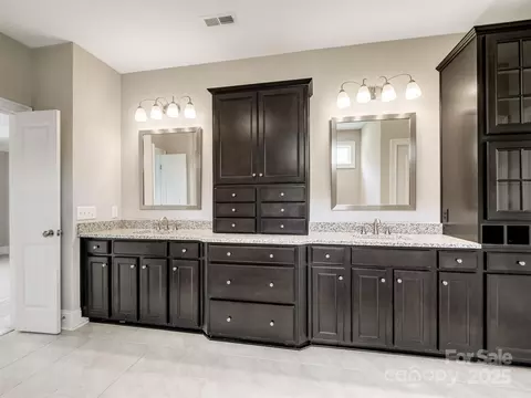Bath - 709 Cavesson Way, Monroe, NC 28110 photo 5 of 9