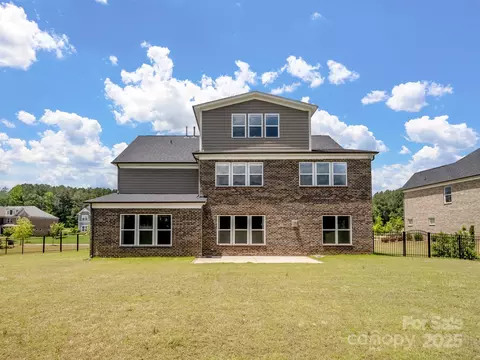 Exterior - 709 Cavesson Way, Monroe, NC 28110 photo 4 of 8