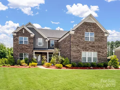 Exterior - 709 Cavesson Way, Monroe, NC 28110 photo 6 of 8