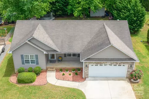 View/Area - 206 Pine Meadow St, Hickory, NC 28601 photo 2 of 3
