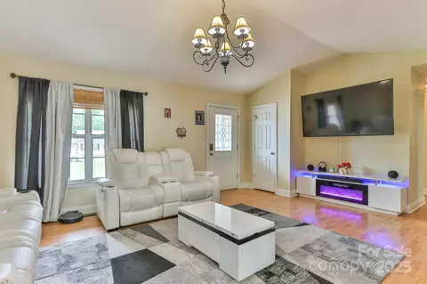 Living - 206 Pine Meadow St, Hickory, NC 28601 photo 3 of 7