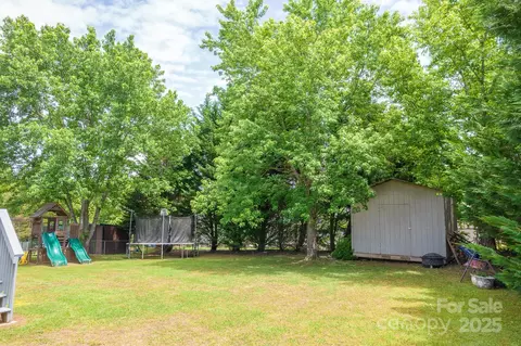 Other - 206 Pine Meadow St, Hickory, NC 28601 photo 17 of 18