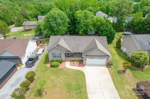 View/Area - 206 Pine Meadow St, Hickory, NC 28601 photo 3 of 3