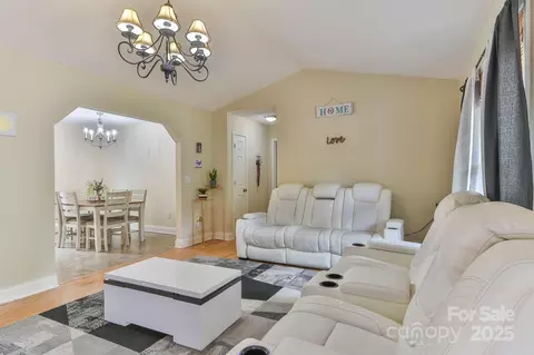 Living - 206 Pine Meadow St, Hickory, NC 28601 photo 6 of 7