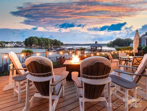 7220 Swansea Ln, Cornelius, NC 28031