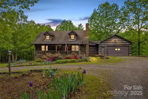 140 Hearthstone Dr, Statesville, NC 28677