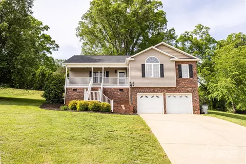 2139 Olde Farm Se Rd SE, Hudson, NC 28638