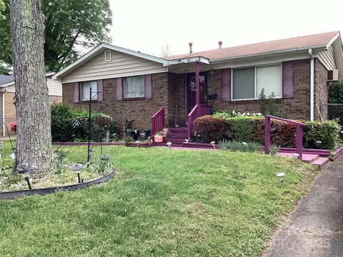 4729 Monmouth Dr, Charlotte, NC 28269