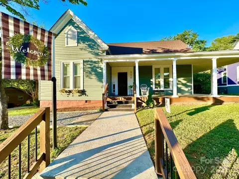 222 Brevard St, Statesville, NC 28677