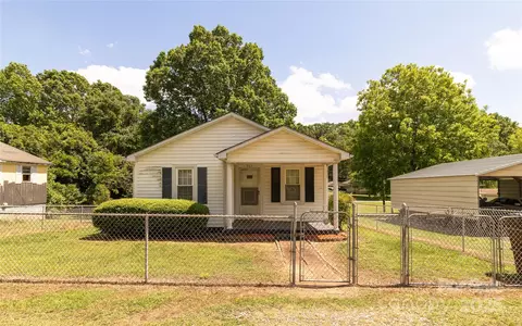 215 Short St, Blacksburg, SC 29702