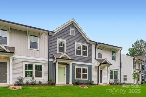 3027 Howell Mill Rd, Charlotte, NC 28208