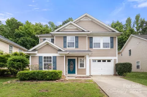 14010 Pinyon Pine Ln, Charlotte, NC 28215