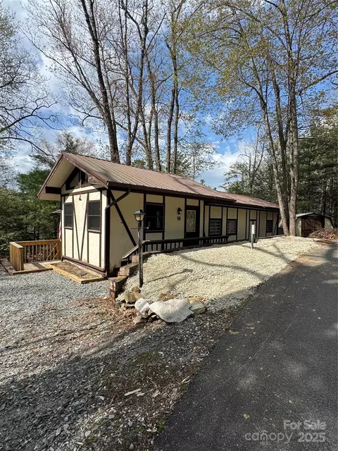 58 Sourwood Knl, Newland, NC 28657