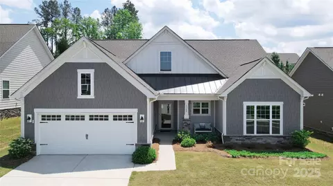 1360 Dali Blvd, Mount Holly, NC 28120