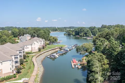 104 Pier 33 311 Dr #311, Mooresville, NC 28117