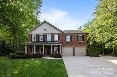 1108 Longwood Ct, Matthews, NC 28104
