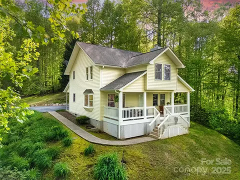 28 Big Rock Rd, Pisgah Forest, NC 28768