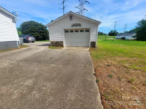 309 E 11th St, Kannapolis, NC 28083 photo 8