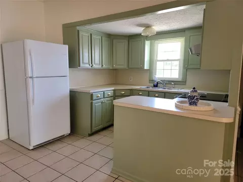 309 E 11th St, Kannapolis, NC 28083 photo 20