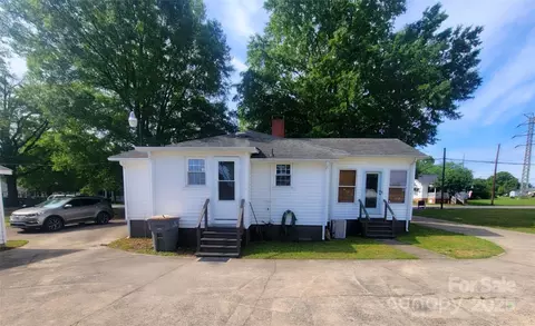 309 E 11th St, Kannapolis, NC 28083 photo 3