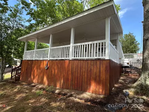 164 Dogwood Cir, New London, NC 28127