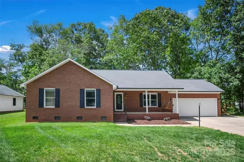 2502 Gold Rush Dr, Lincolnton, NC 28092