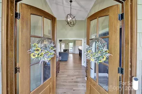 1166 Rocky River Rd, Lancaster, SC 29720