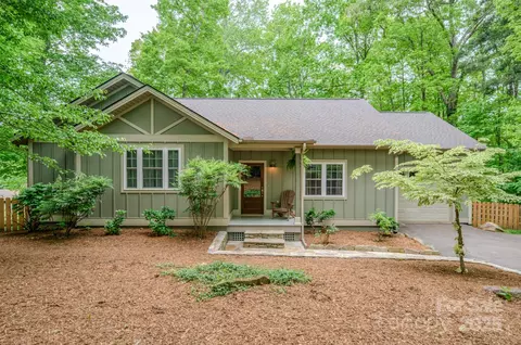 262 Erwin Hills Rd, Asheville, NC 28806