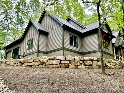 435 Soquili Dr, Brevard, NC 28712