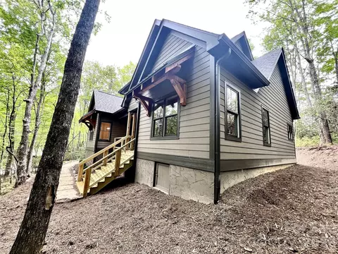 435 Soquili Dr, Brevard, NC 28712