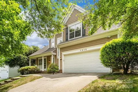 6434 Skyline Dr, Charlotte, NC 28269