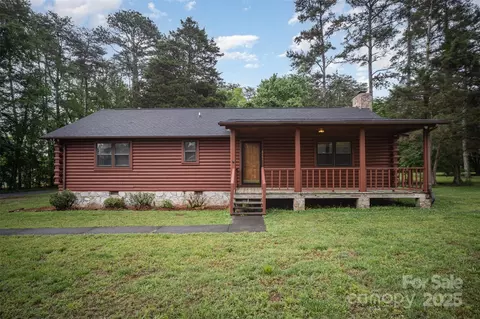 8464 Robinson Church Rd, Charlotte, NC 28215