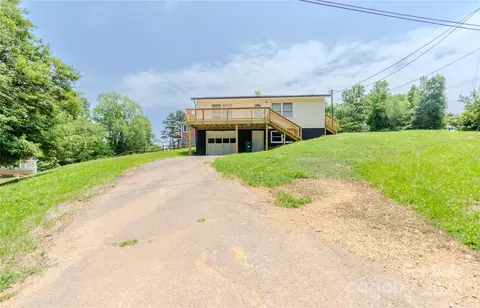 462 Berry Hill Dr, Norwood, NC 28128