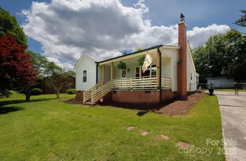 1423 N New Hope Rd, Gastonia, NC 28054