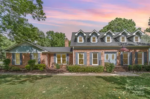 6040 Morris Farm Ln, Mint Hill, NC 28227