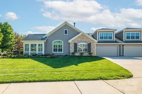 1328 Somersby Cir, Gastonia, NC 28054